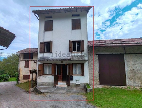 casale in vendita a Posina in zona Beber