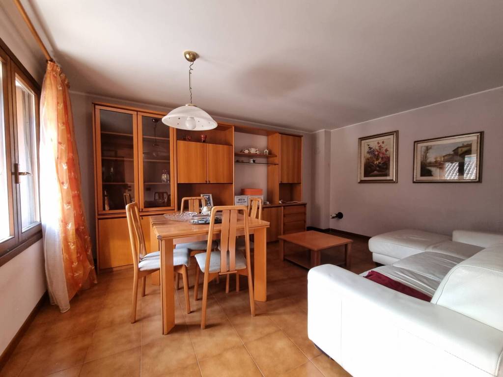 casa indipendente in vendita a Posina