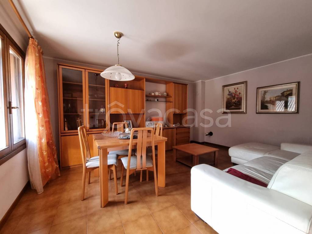 casa indipendente in vendita a Posina