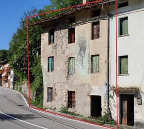 quadrivano in vendita a Posina in zona Fusine