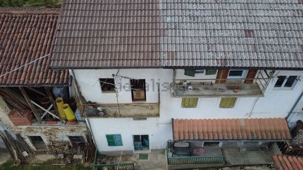 esavano in vendita a Posina