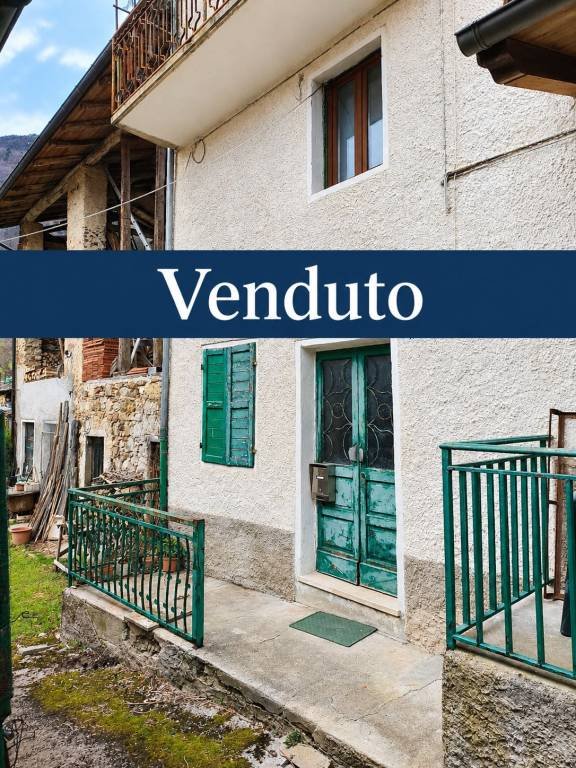 casa indipendente in vendita a Posina