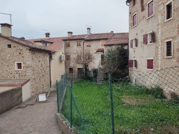 casa indipendente in vendita a Pove del Grappa