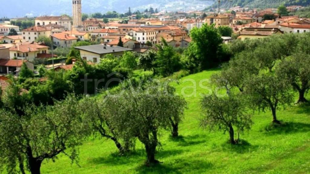 casa indipendente in vendita a Pove del Grappa
