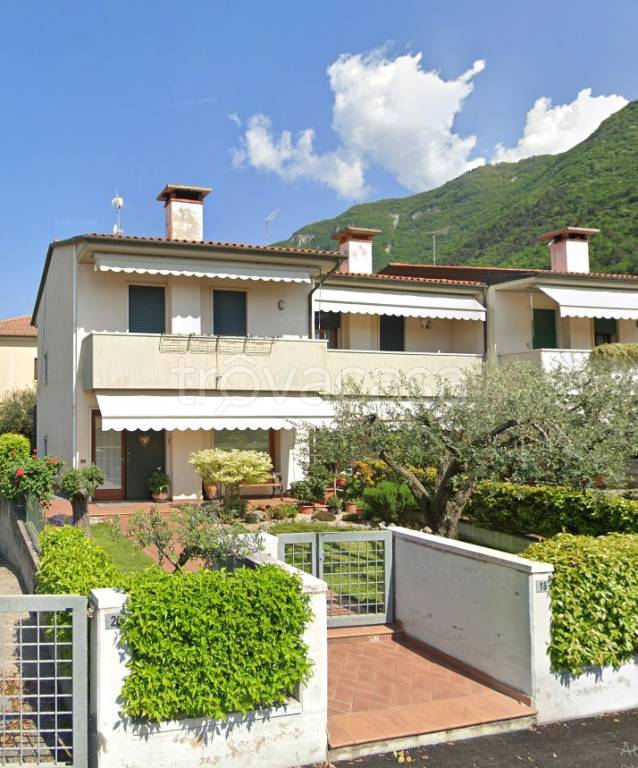 casa indipendente in vendita a Pove del Grappa
