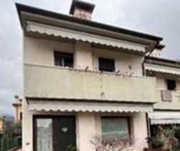 appartamento in vendita a Pove del Grappa