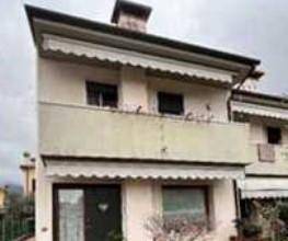 appartamento in vendita a Pove del Grappa