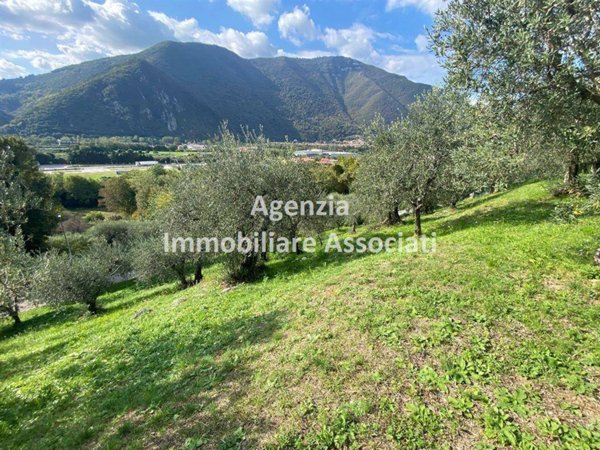 terreno edificabile in vendita a Pove del Grappa