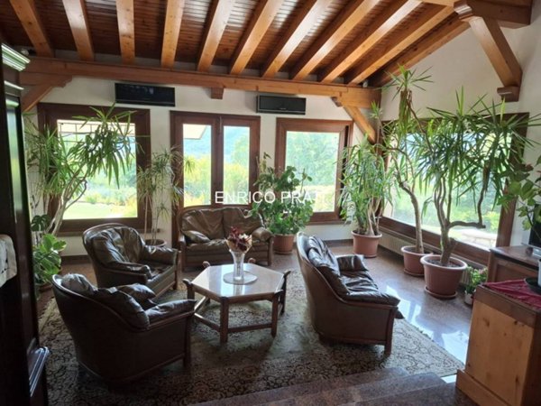 casa indipendente in vendita a Pove del Grappa