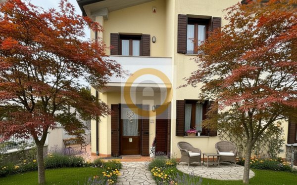 casa indipendente in vendita a Pove del Grappa