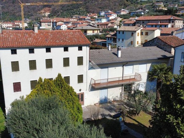 casa indipendente in vendita a Pove del Grappa