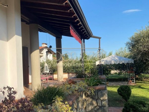 casa indipendente in vendita a Pove del Grappa