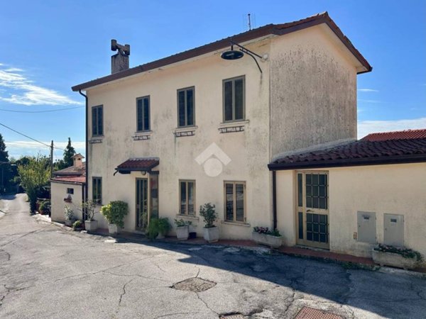 appartamento in vendita a Pove del Grappa