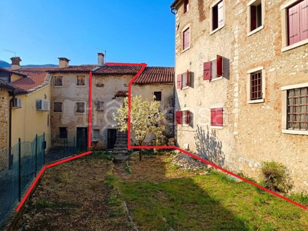 casa indipendente in vendita a Pove del Grappa