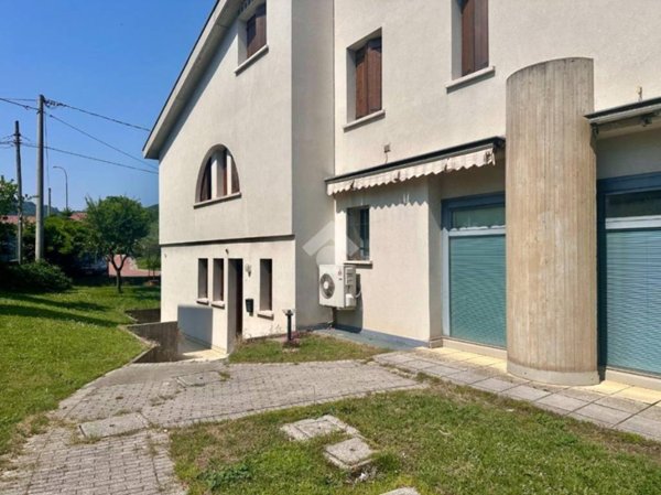 appartamento in vendita a Pove del Grappa