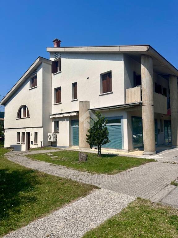 appartamento in vendita a Pove del Grappa