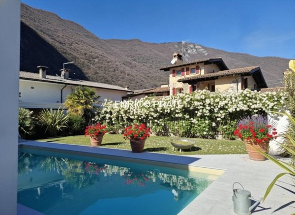 casa indipendente in vendita a Pove del Grappa