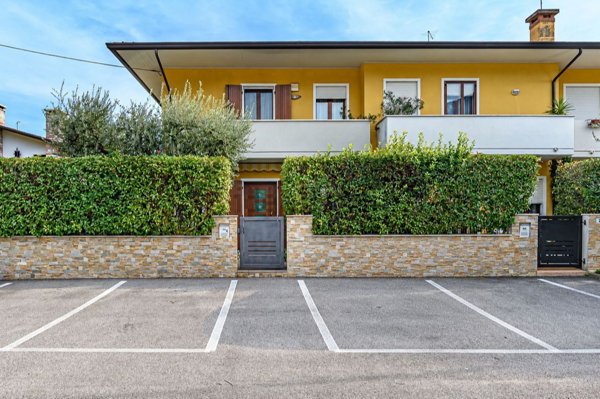 casa indipendente in vendita a Pove del Grappa