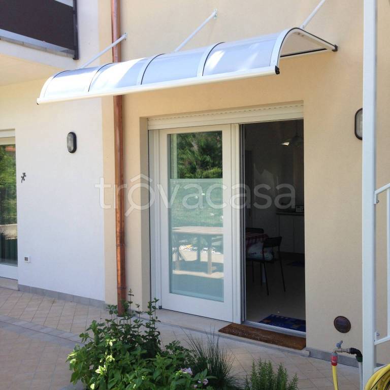 casa indipendente in vendita a Pozzoleone