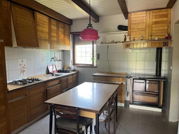 casa indipendente in vendita a Pozzoleone in zona Friola