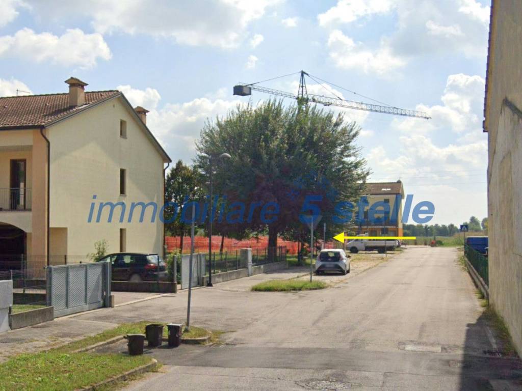 casa indipendente in vendita a Pozzoleone