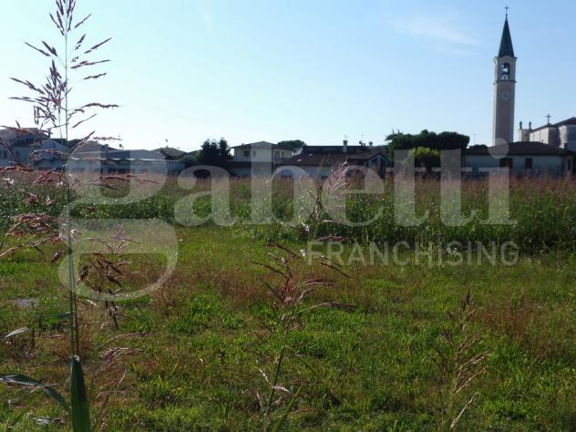 terreno edificabile in vendita a Pozzoleone