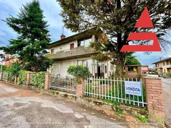 casa indipendente in vendita a Pozzoleone in zona Scaldaferro