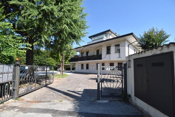 appartamento in vendita a Quinto Vicentino in zona Villaggio Monte Grappa