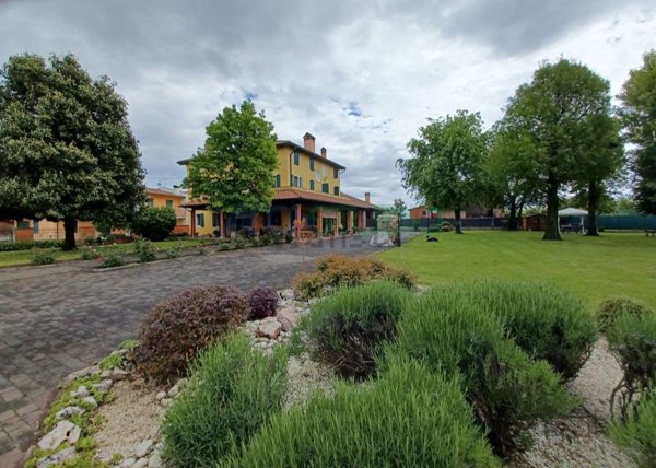 casa indipendente in vendita a Quinto Vicentino in zona Valproto