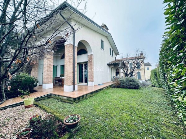casa indipendente in vendita a Quinto Vicentino
