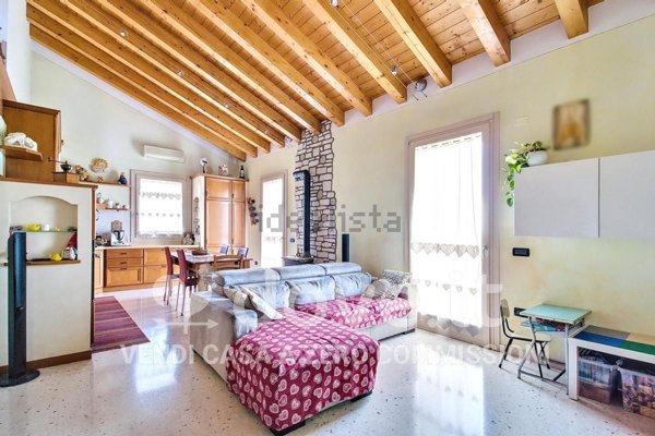 appartamento in vendita a Quinto Vicentino