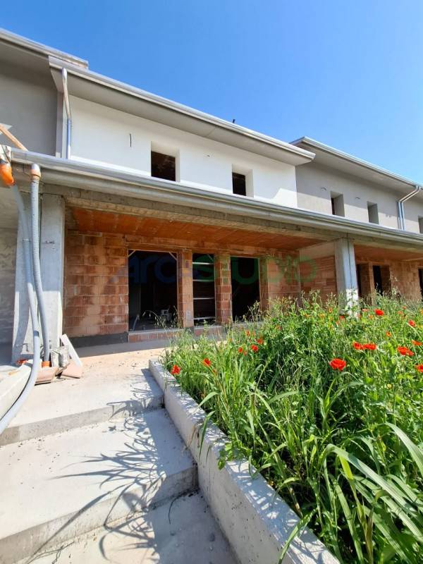 casa indipendente in vendita a Quinto Vicentino