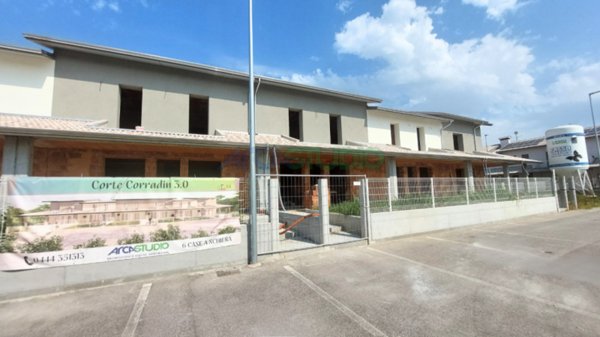 casa indipendente in vendita a Quinto Vicentino