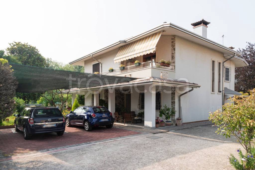 casa indipendente in vendita a Quinto Vicentino