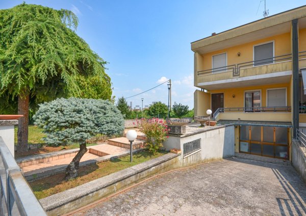 casa indipendente in vendita a Quinto Vicentino