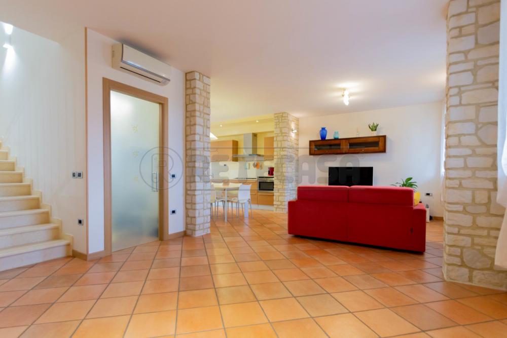 casa indipendente in vendita a Quinto Vicentino