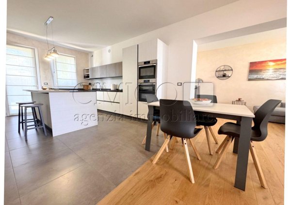 casa indipendente in vendita a Quinto Vicentino