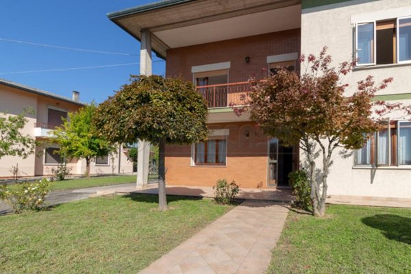 casa indipendente in vendita a Quinto Vicentino