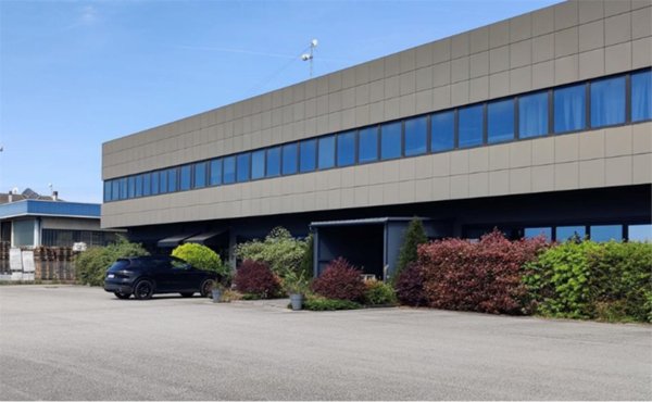 locale di sgombero in vendita a Quinto Vicentino