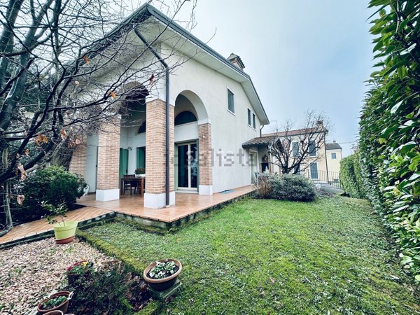 casa indipendente in vendita a Quinto Vicentino