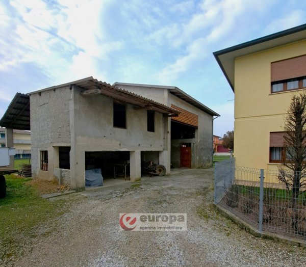 casa indipendente in vendita a Quinto Vicentino