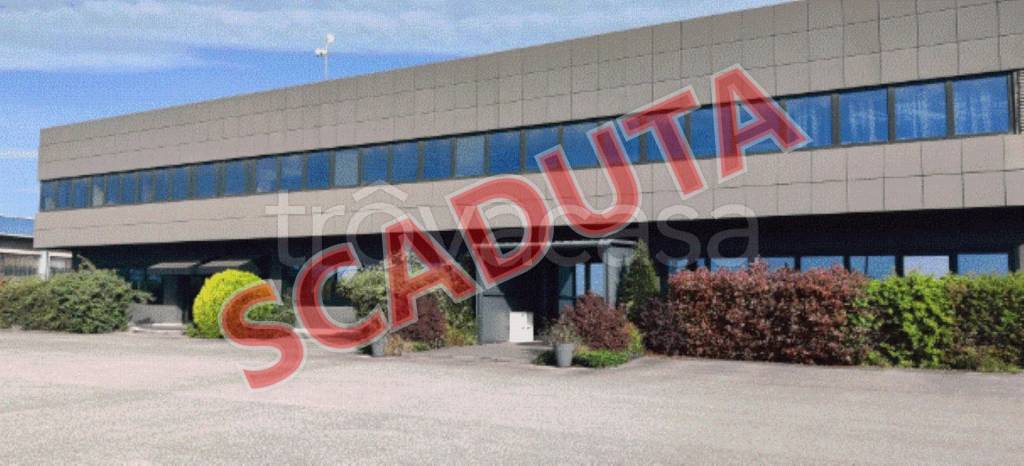 locale commerciale in vendita a Quinto Vicentino