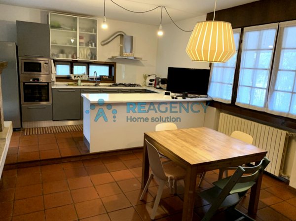 casa indipendente in vendita a Quinto Vicentino in zona Villaggio Monte Grappa