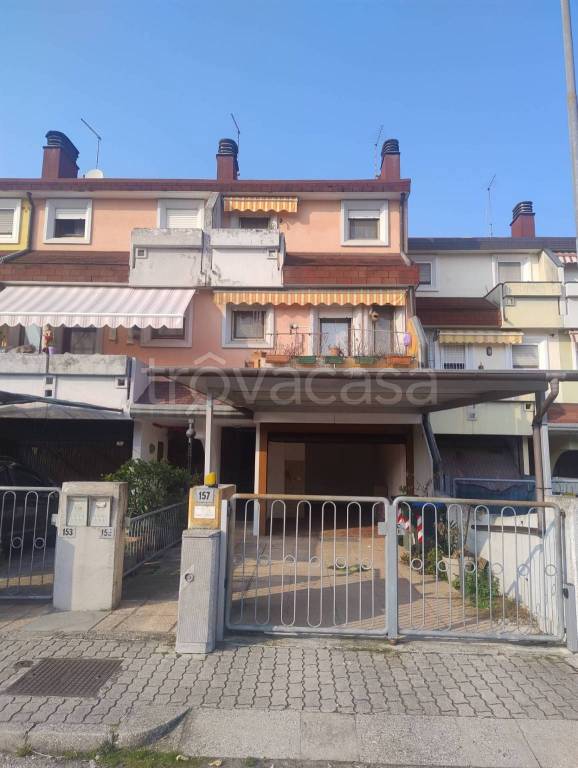 casa indipendente in vendita a Quinto Vicentino