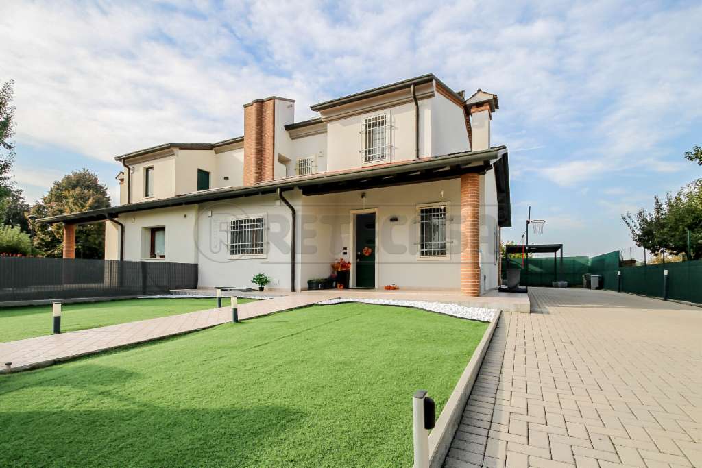 casa indipendente in vendita a Quinto Vicentino