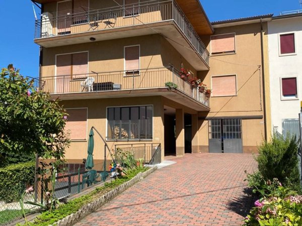 appartamento in vendita a Recoaro Terme in zona Rovegliana