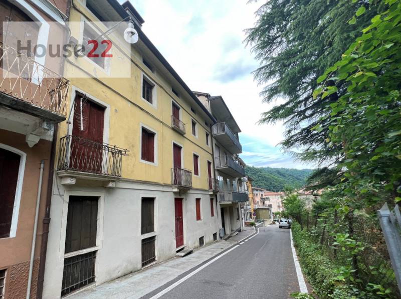 intera palazzina in vendita a Recoaro Terme