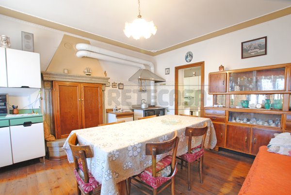 casa indipendente in vendita a Recoaro Terme in zona Merendaore
