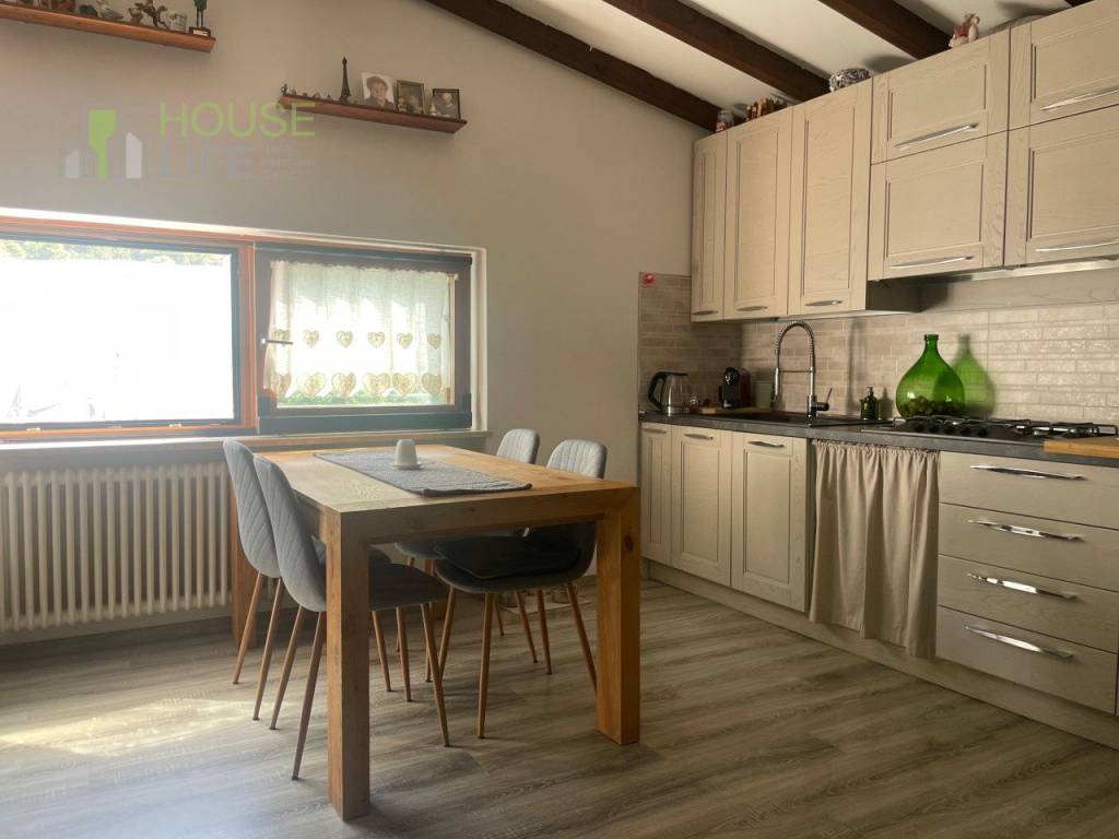 casa indipendente in vendita a Recoaro Terme