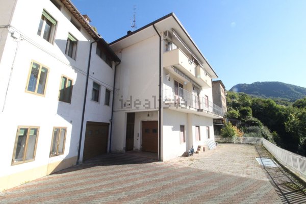 appartamento in vendita a Recoaro Terme in zona Rovegliana